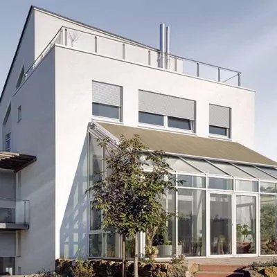 Weiße Wintergartenmarkise